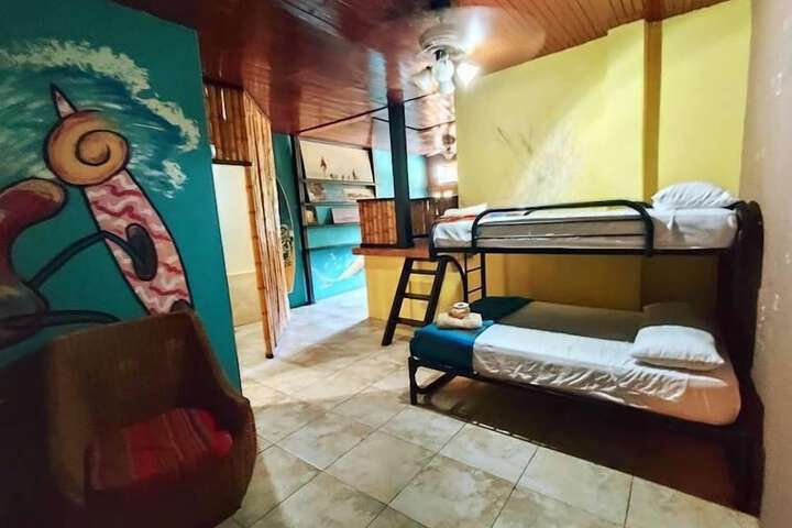 Room 11 of 48