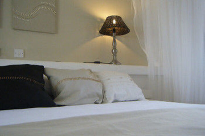 Room 8 of 38