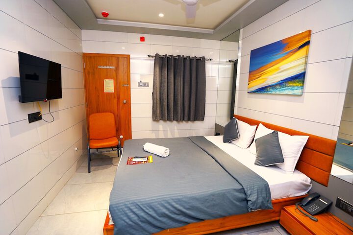 Room 26 of 43