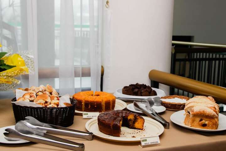Dining 38 of 63