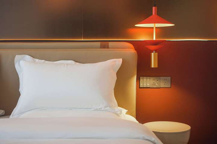 Room 14 of 61