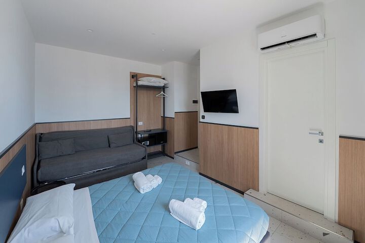 Room 45 of 80