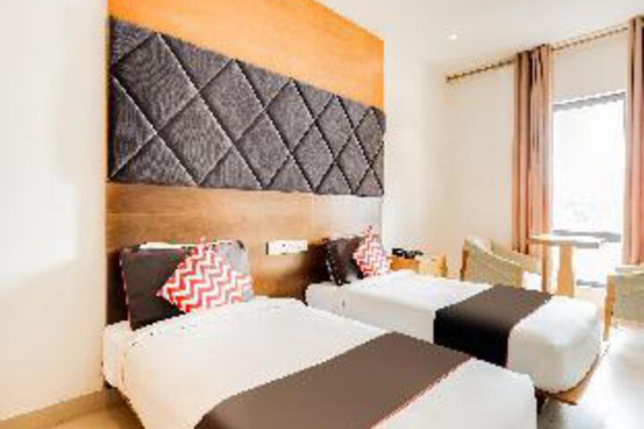 Room 5 of 5