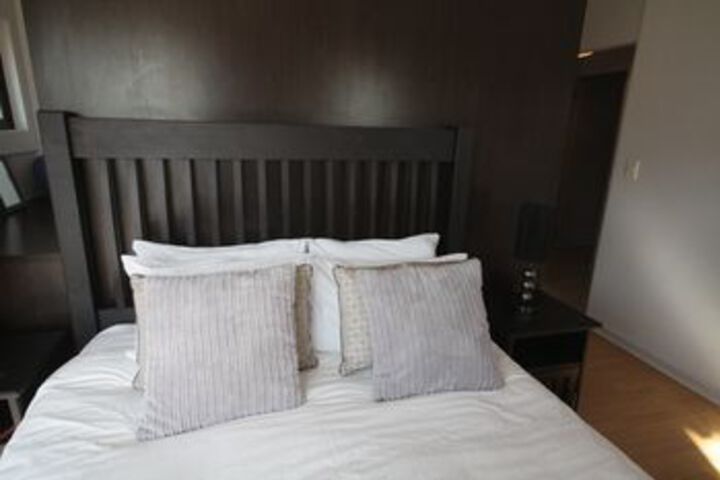 Room 18 of 52