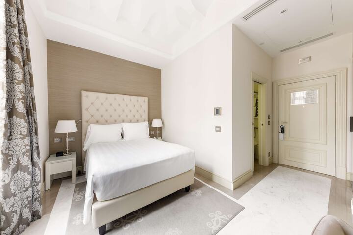 Room 48 of 168