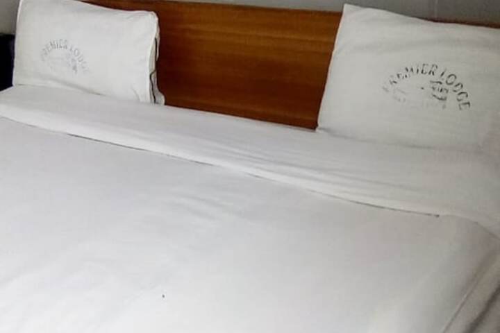 Room 3 of 17