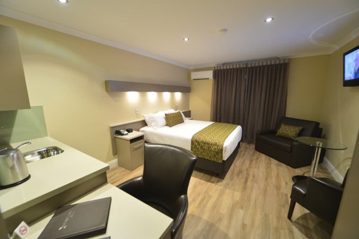 Room 3 of 26