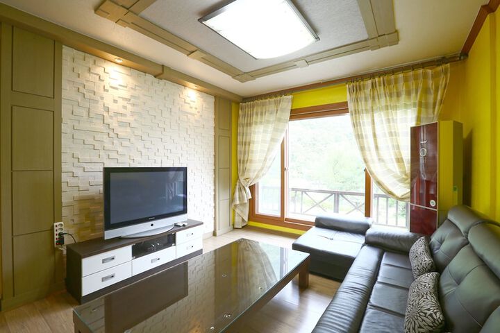 Room 63 of 111