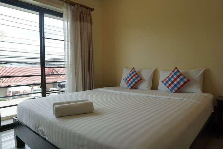 Room 12 of 42