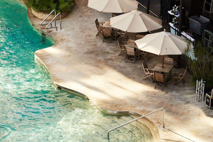 Hotel Pool