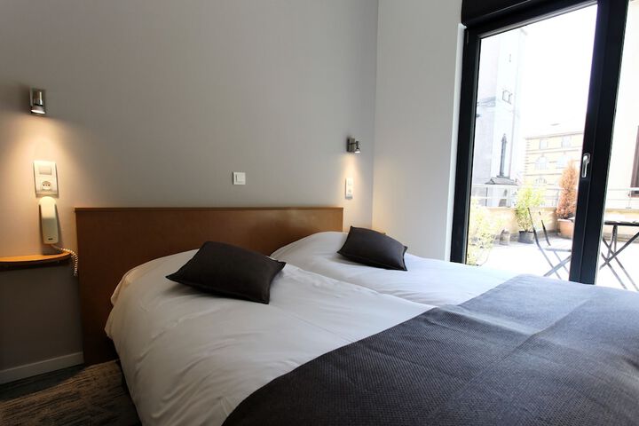 Room 26 of 68