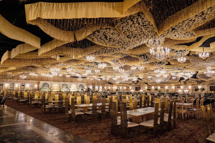 Ballroom/Hall 43 of 93