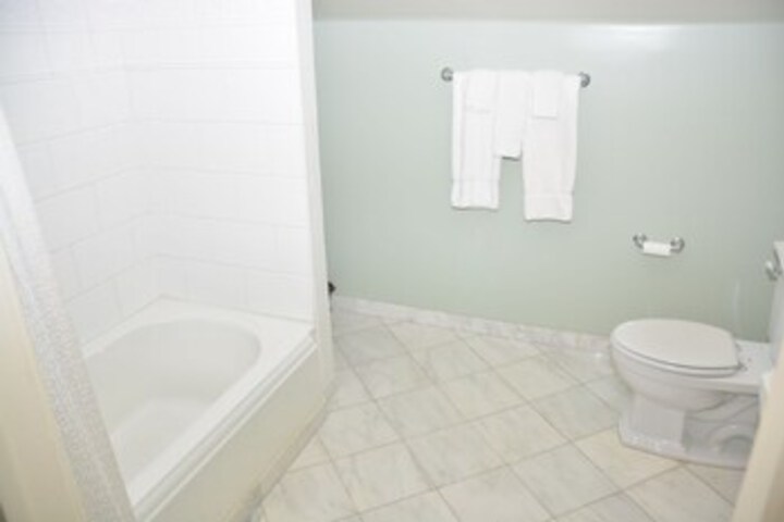 Room 148 of 252