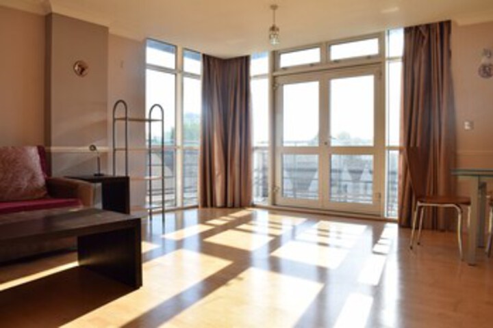 Canary Wharf 2 Bedroom Flat