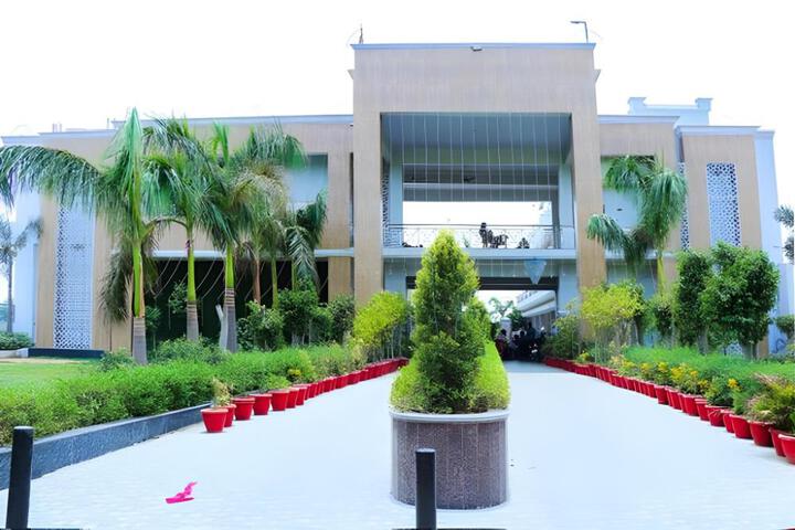 Raj Garden and Hotel