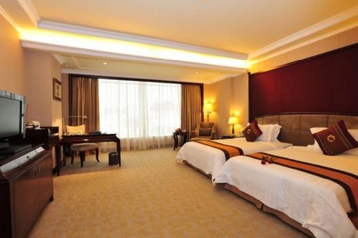 Room 15 of 53
