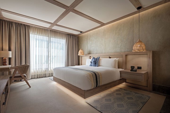 Room 3 of 67