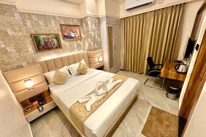 Room 12 of 45