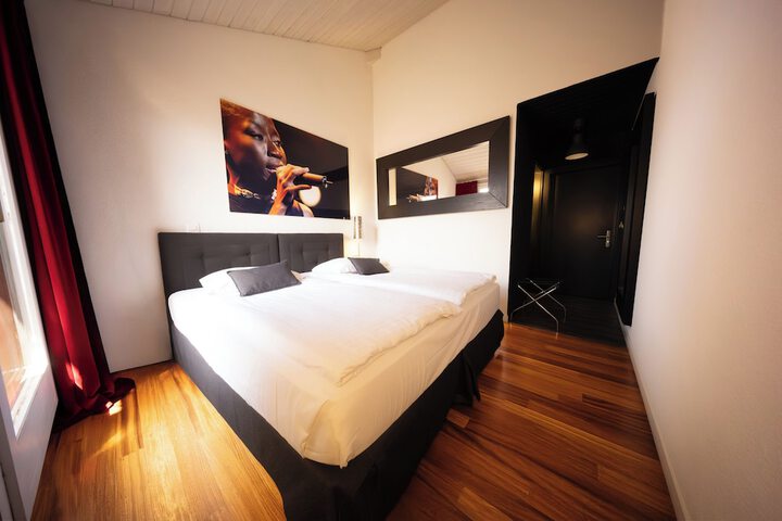 Room 46 of 114
