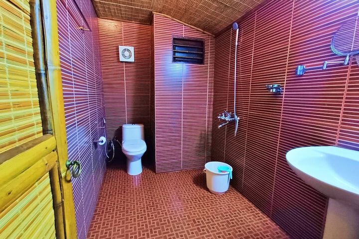 Room 23 of 34