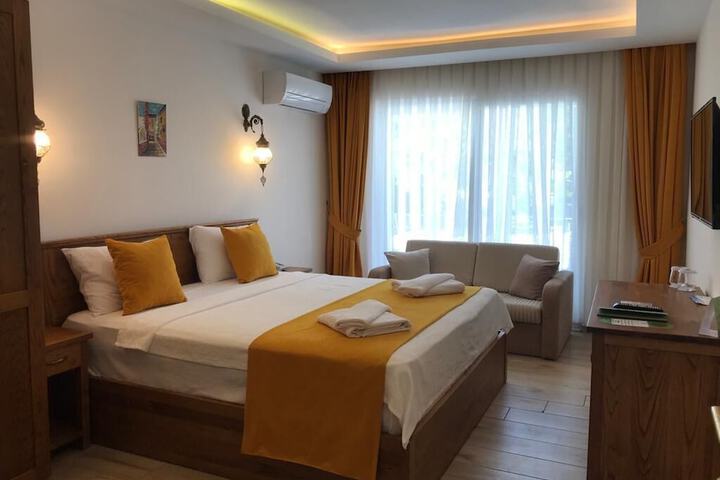 Room 36 of 73