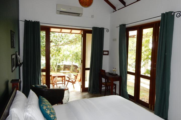 Room 3 of 8