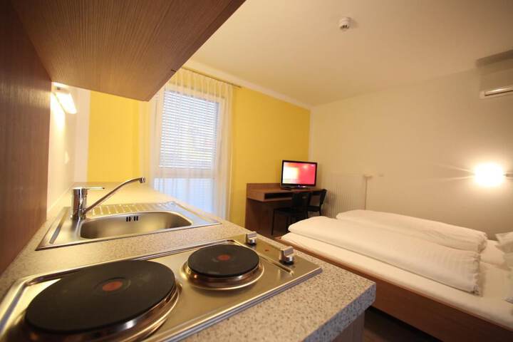 Room 7 of 39