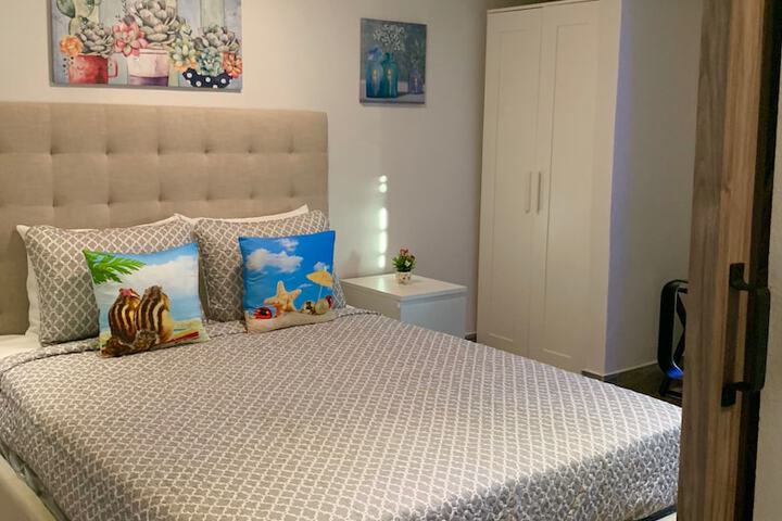 Room 6 of 64