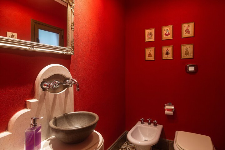 Clean Restrooms