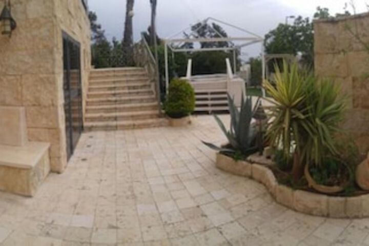 Property Grounds 36 of 45