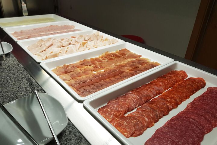 Dining 52 of 79