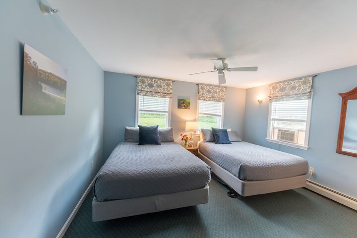 Room 6 of 80