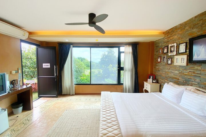 Room 34 of 116