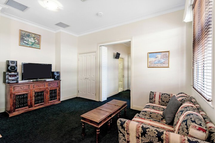 Room 58 of 119