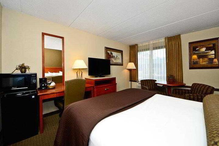 2 Double Beds Room (3 of 4)