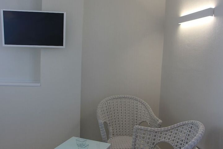 Room 33 of 81