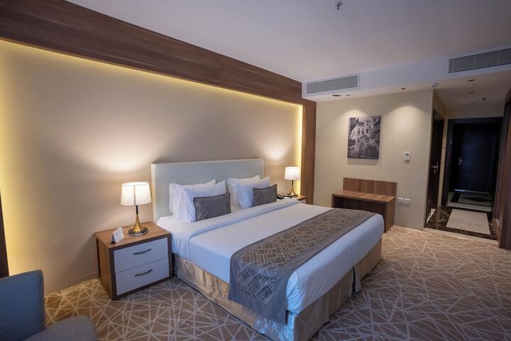 Room 9 of 49