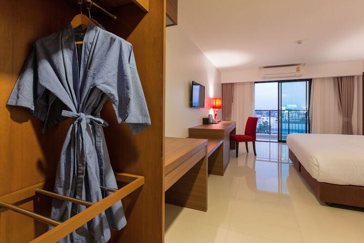 Room 56 of 103