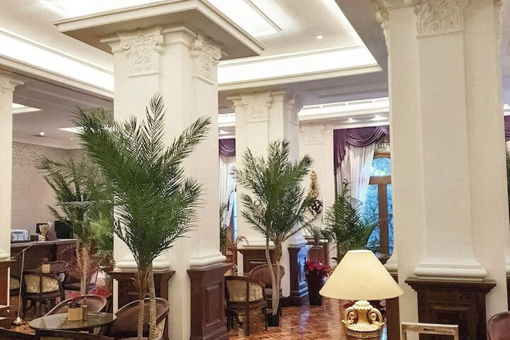 Guest Lobby