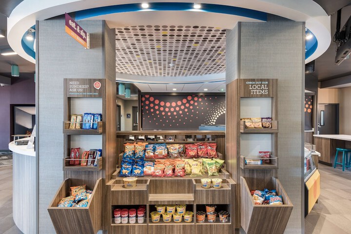 Snack bar