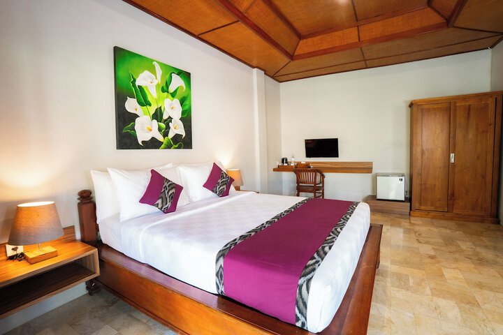 Room 4 of 31