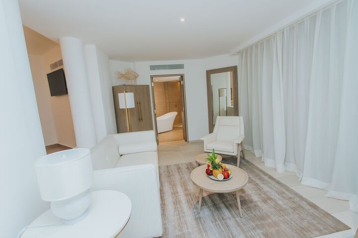 Hotel Interior 253 of 322