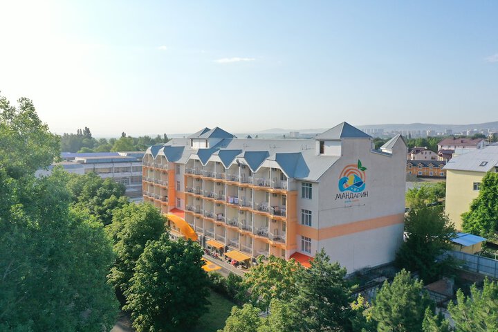 Hotel 32 of 33