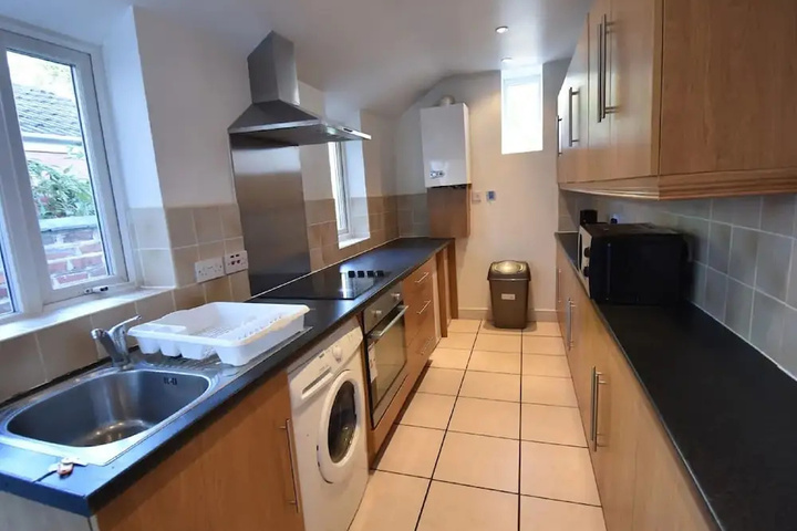 Appealing Holiday Home in Coventry near Belgrade Theatre