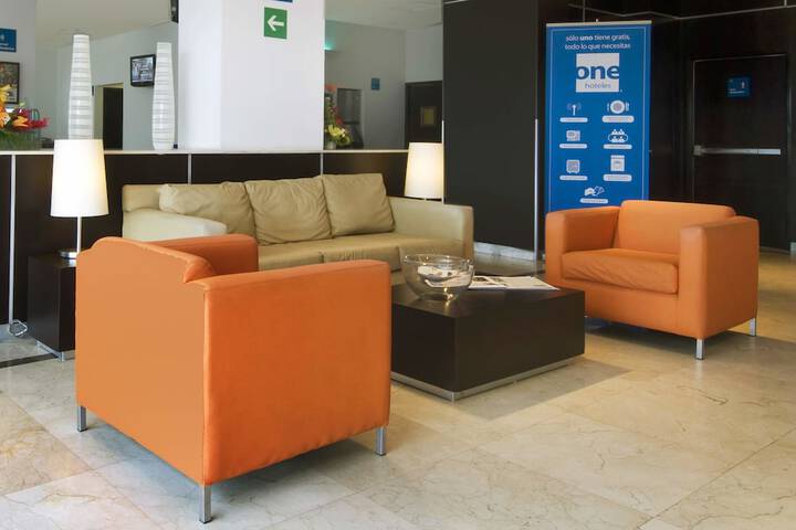 Entrance & Lobby