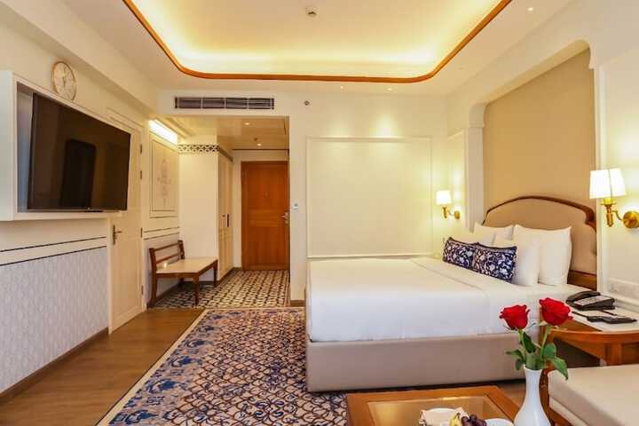 Room 50 of 170