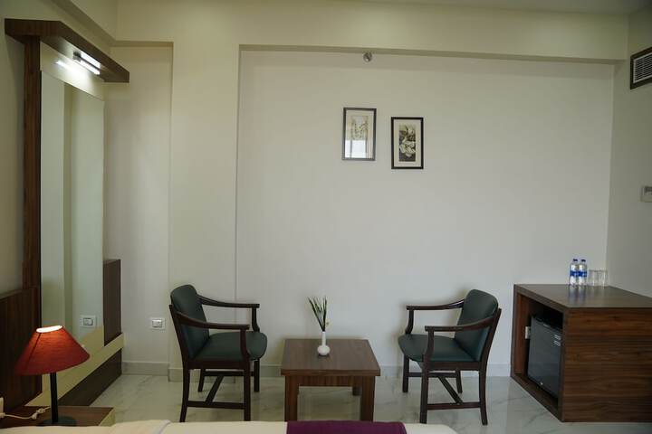 Room 16 of 46