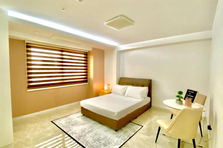 Stay at the Villages 2