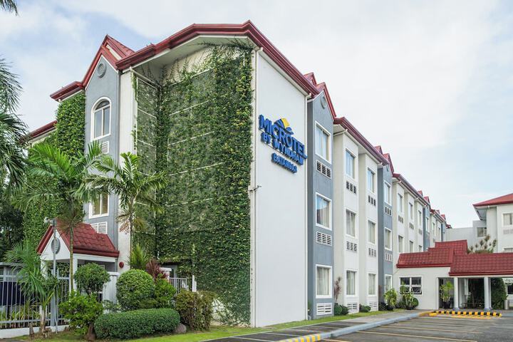 Hotel Entry