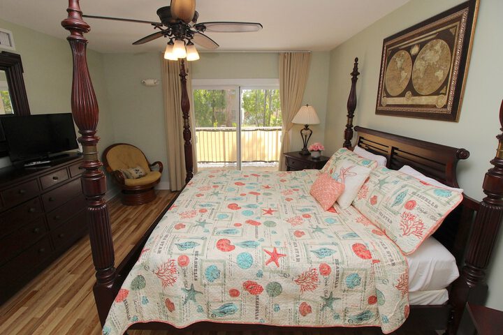 Room 4 of 106